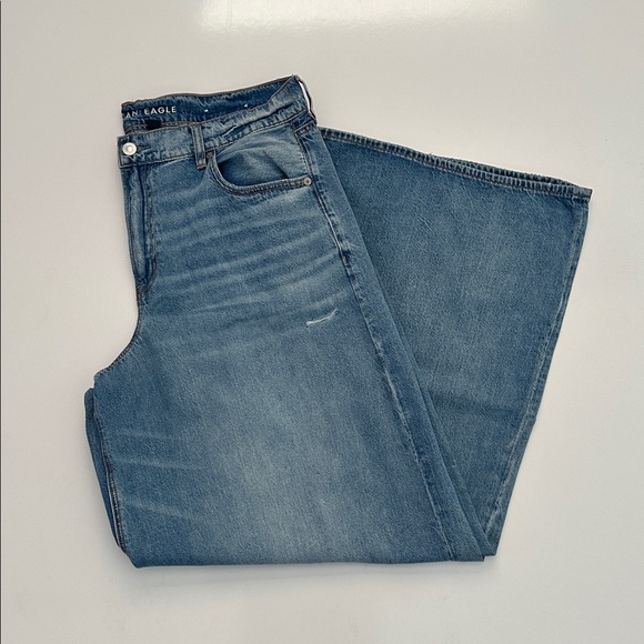 American Eagle Outfitters Denim - American Eagle ultra wide legged Jeans